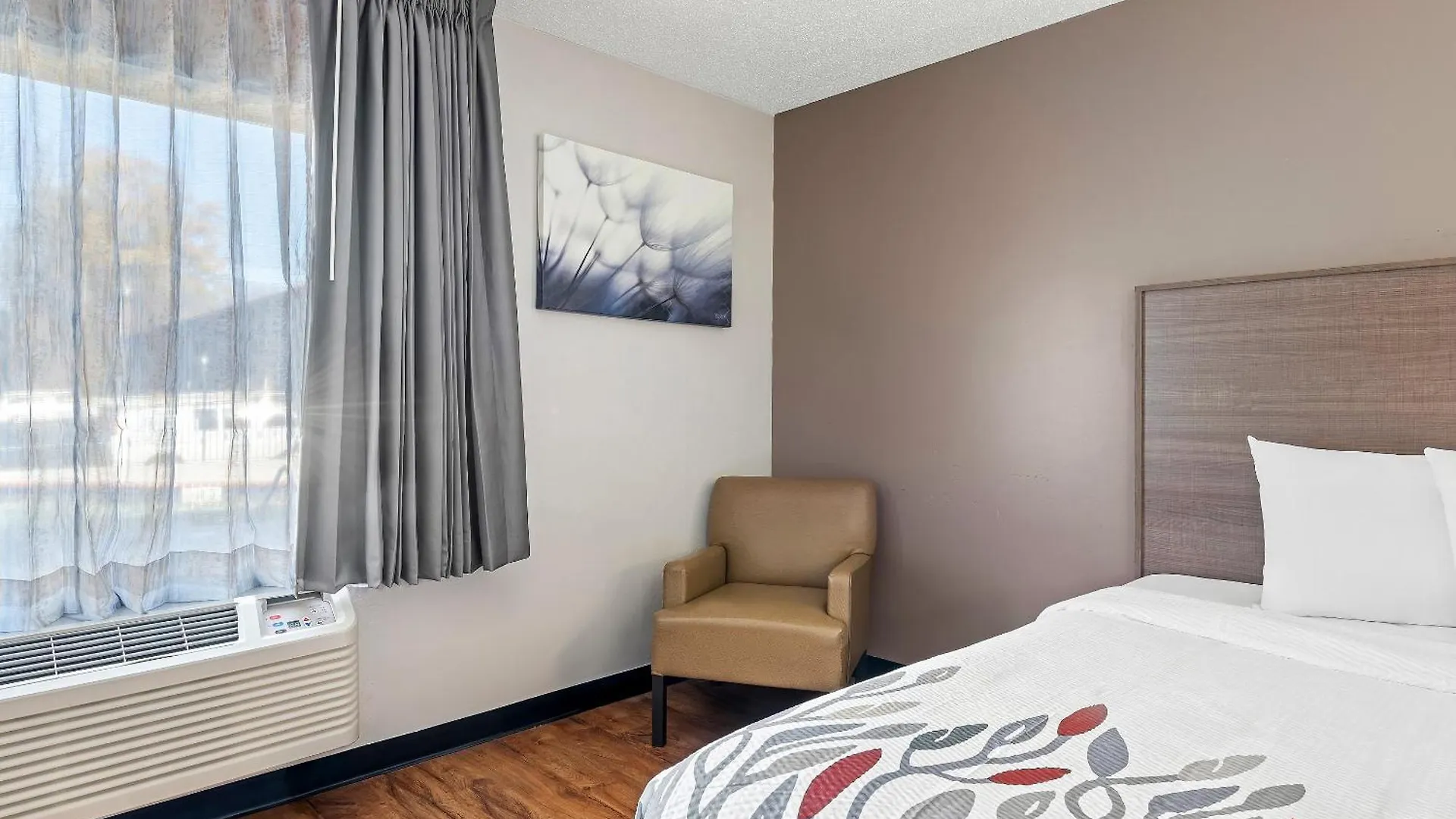 Red Roof Inn Charlotte - University 2*,  United States
